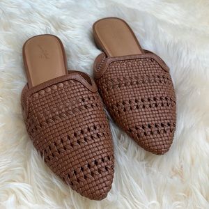 Womens Universal Thread shoes. Worn once.